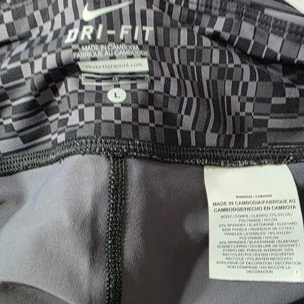 NIKE | epic luxe printed capri leggings bundle - Picture 11 of 12